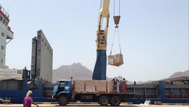 Photo of الأمم المتحدة تحذر من إحتمالية عدم تمكن  اليمن من استيراد الغذاء بسبب نفاد احتياطي النقد الأجنبي
