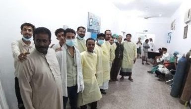 Photo of المهرة ..وفاة شخص وإصابة ثمانية آخرين إثر حريق في مصنع ثلج بـ”محَيْفِيف”