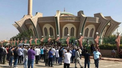 Photo of دموع وذكريات النجوم في جنازة محمود ياسين
