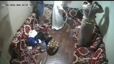 Photo of إنعقاد الجلسة الأولى لمحاكمة قتلة الشاب الأغبري .. والنيابة تطالب بالإعدام لخمسة من المتهمين
