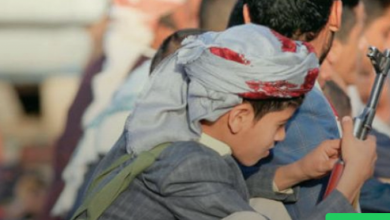 Photo of الحوثيون  ينهبون مساعدات أيتام اليمن… ويزجون بهم في جبهات القتال