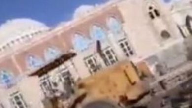 Photo of جماعة  الحوثى تستولى على مسجد فى صنعاء وتحوله إلى محال تجارية