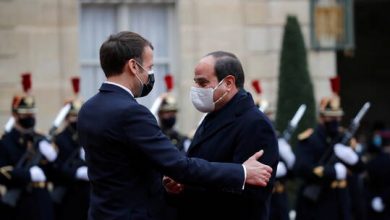 Photo of السيسي يرد على ماكرون: تتحدثون وكأننا مستبدون