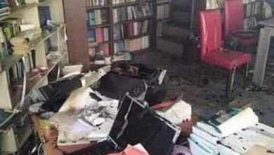 Photo of الإرياني:إحراق  جماعة الحوثي للمكتبة في حجة يندرج ضمن مخططها لتجريف الهوية اليمنية