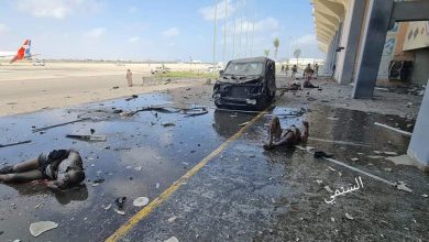 Photo of هادي يوجه بتشكيل لجنة تحقيق بحادثة استهداف مطار عدن ..والداخلية تتهم الحوثيين بتنفيذ الهجوم