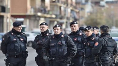 Photo of الشرطة الإيطالية تعتقل  امرأة قتلت شخصين ووضعت جثتيهما في حقائب
