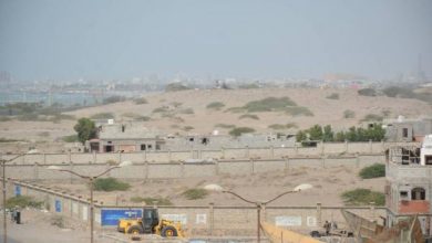 Photo of الحديدة..الاعتداء على مواطن بالضرب والحبس عقب نهب أرضيته من قبل عصابة مدعومة من قيادات حوثية