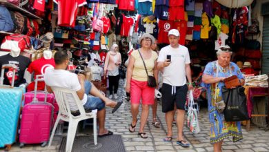 Photo of منظمات تونسية تطالب قيس سعيد باسترجاع أموال عائلة بن علي من سويسرا قبل فوات الأوان