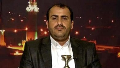 Photo of مسؤل حوثي يصف المبعوث الأممي غريفيث بـ”ساعي البريد”