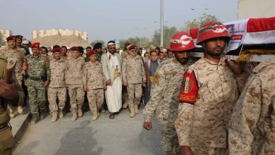 Photo of مأرب تشيع اللواء الوائلي بحضور شعبي ورسمي