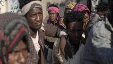 Photo of ارتفاع عدد ضحايا حريق مركز إحتجاز المهاجرين في العاصمة صنعاء الى 50 مهاجرا