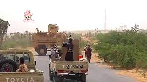 Photo of القوات المشتركة تخوض إشتباكات عنيفة مع الحوثيين في قطاعي كيلو 16 والدريهمي