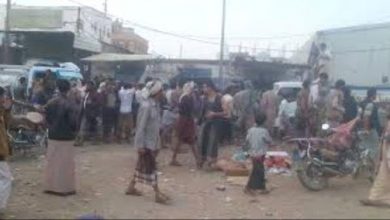 Photo of سقوط جرحى باستهداف حوثي لسوق شعبي بمأرب