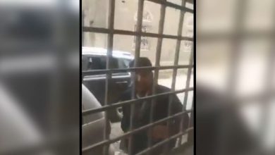 Photo of الحوثيون يعتدون على منزل أسرة فلسطينية  في صنعاء