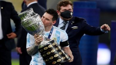 Photo of للتاريخ ..ميسي يرفع كأس بطولة كوبا ويحقق ما عجز عنه بيليه ومارادونا