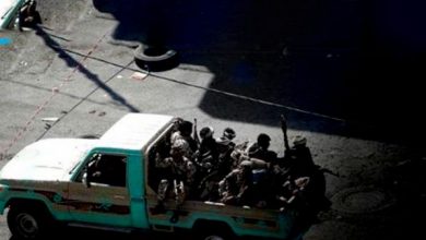 Photo of عمران: جماعةالحوثي تدفع بعربات ومسلحين للقبض على شيخ رفض دمج فعالية تقليدية باحتفال طائفي