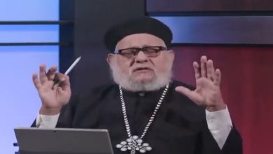 Photo of بعد تصريحات “مسيئة للإسلام”.. ملاحقة قضائية لقس مصري مطرود من الكنيسة