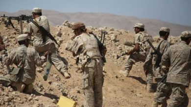 Photo of مستجدات أحداث مأرب اليوم..تواصل المعارك العنيفة بين قوات الجيش المسنودة بالقبائل واالحوثيين في مختلف الجبهات.. والتحالف يعلن عن تنفيذ عمليات استهداف لمعاقل الحوثيين في مأرب والبيضاء والجوف.. والحكومة اليمنية تحذر من ان سقوط مأرب سيعني   نهاية للسلام وبدء حرب جديدة ستطال دول المنطقة