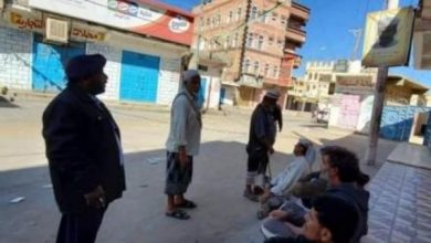 Photo of شبوة.. إضراب شامل للمحال التجارية رفضاً لقرار حوثي بمنع تداول العملة المحلية من الطبعة الجديدة في بيحان
