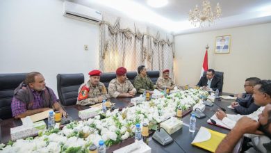 Photo of رئيس الوزراء يترأس اجتماعاً لقيادة محور الضالع ويشدد على واحدية المعركة لإنهاء الانقلاب الحوثي