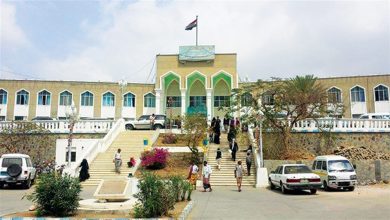 Photo of قصف حوثي يستهدف مستشفى الثورة في تعز