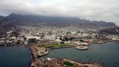 Photo of عدن.. مقتل شخص وإصابة أخر جراء اشتباكات بين مسلحين في التواهي