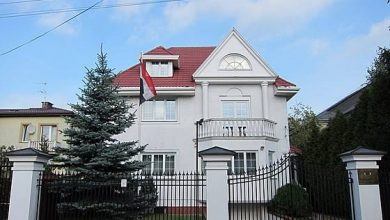 Photo of سفارة اليمن في بولندا تدعو اليمنيين في أوكرانيا إلى مغادرتها وتحدد شروط العبور