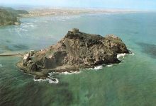 Photo of خفر السواحل اليمني يضبط قاربين محمّلين بوقود مهرب ويكشف تورط طاقمهما بأنشطة غير قانونية في عدن