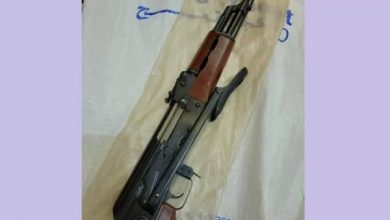 Photo of أسلحة إيران المهربة للحوثيين تظهر في أسواق البيع بصنعاء