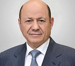 Photo of العليمي يغادر إلى السعودية لإجراء محادثات رفيعة على هامش أعمال القمة العربية الأمريكية