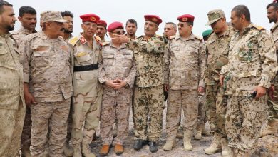 Photo of في زيارته  لجبهات تعز ..المقدشي: الشعب اليمني له حقٌ أصيل في استعادة دولته وهزيمة ذراع إيران