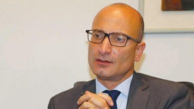 Photo of فرنسا تطالب الحوثيين بوضع حد لمعاناة اليمنيين وتؤكد دعمها المجلس الرئاسي لاستعادة دولة تخدم كل المواطنين