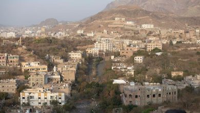 Photo of الحوثيون يشترطون إخلاء مدينة تعز من القوات الحكومية مقابل فتح طريق الحوبان المغلق