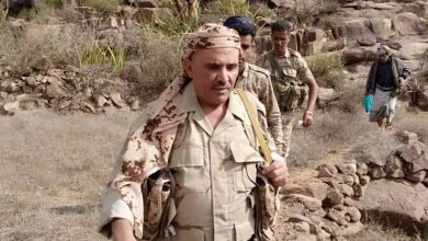 Photo of محور تعز: مليشيا الحوثي تقصف بالمدفعية مواقع قواتنا في الضباب وتواصل استقدام التعزيزات وزراعة الألغام