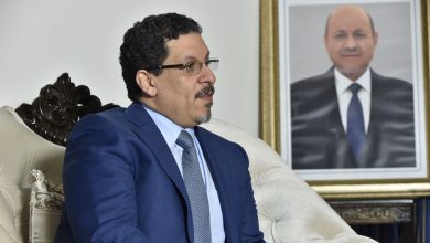 Photo of بن مبارك يطالب الحكومة اللبنانية باتخاذ إجراءات جدية لإطلاق الأموال المجمّدة البالغة 240 مليون دولار