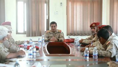Photo of عضو مجلس القيادة الرئاسي يترأس اجتماعا لقادة المنطقة العسكرية الثانية  ويتوعد من وصفهم “المتخاذلين” بالمحاسبة