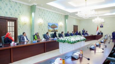 Photo of الحكومة تبحث مع وكالات  الأمم المتحدة  تأثيرات قرارا تصنيف الحوثيين على العمل الإغاثي والإنساني