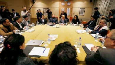Photo of صحيفة خليجية تكشف عن توقف مشاورات التهدئة في عمان