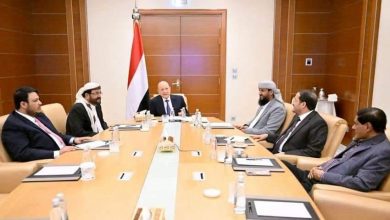 Photo of مجلس القيادة الرئاسي يعقد اجتماعا مغلقا حول تطورات الأوضاع المحلية