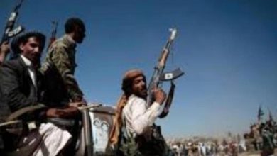 Photo of مليشيا الحوثي تقتل وتصيب 3 مواطنين داخل جامع في البيضاء