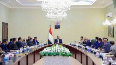 Photo of الحكومة توجه بإلغاء الملحقيات الفنية المستحدثة في سفارات اليمن