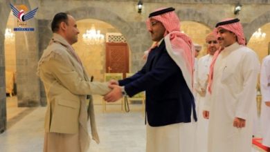 Photo of صحيفة خليجية : تعذر الاتفاق حول توحيد العملة والبنك في مشاورات مسقط وصنعاء