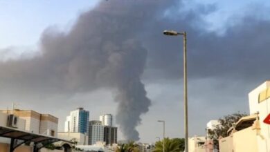 Photo of إيران تشن هجمات على دول عربية بعد ضربات أمريكية