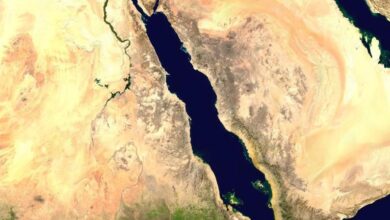 Photo of القوات البحرية تحبط هجوم 4 زوارق حوثية انتحارية قرب حنيش وزقر